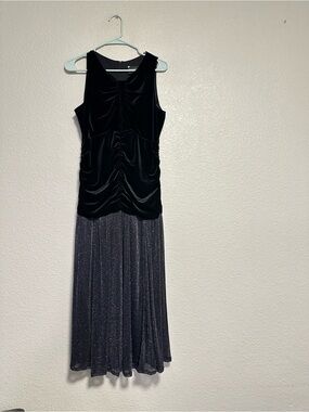 Maison Tara Dress Black Velvet Bodice and a Sparkling Silver Skirt. Size 10.